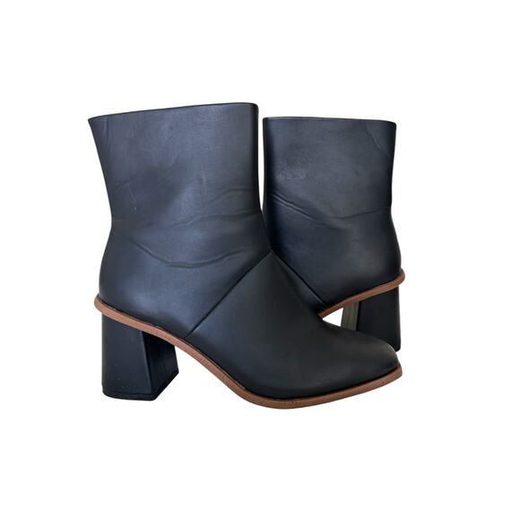 Time and Tru Black Faux Leather Ankle Boots Women’s Size 8 Block Heel Square Toe - Picture 1 of 8